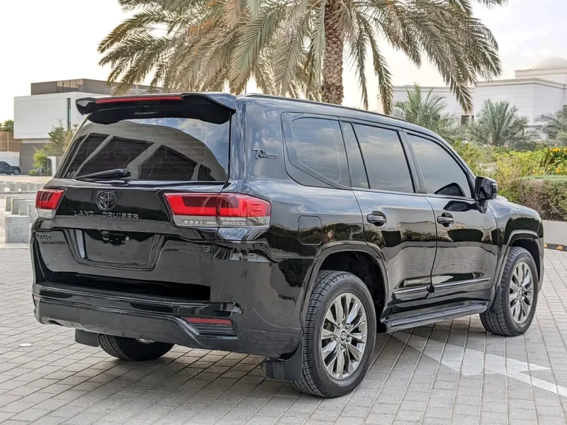 2009 Toyota Land Cruiser GXR FACELIFTED 2025 4.0 Litres V6 Engine Black Beige SUV GCC Specs