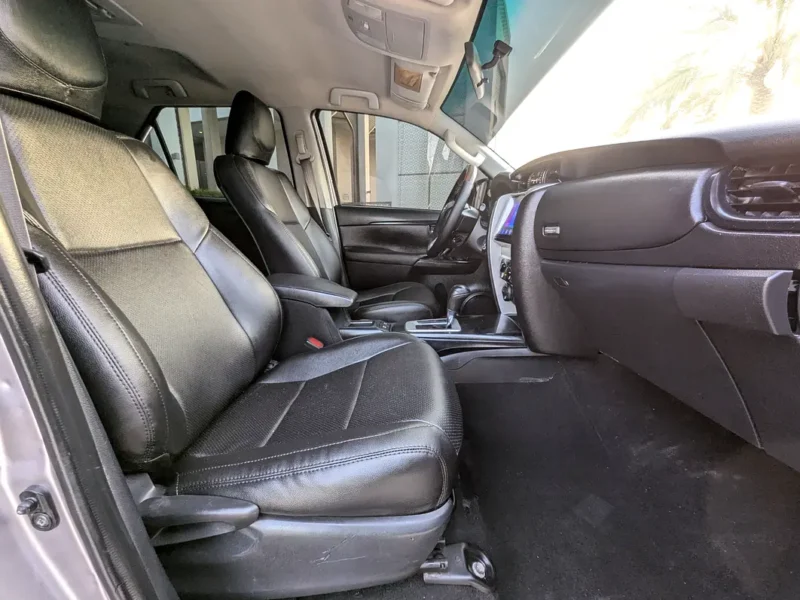 2017 Toyota Fortuner EXR Facelifted 2026 V4 2.7L Silver Black SUV GCC Specs Excellent Condition