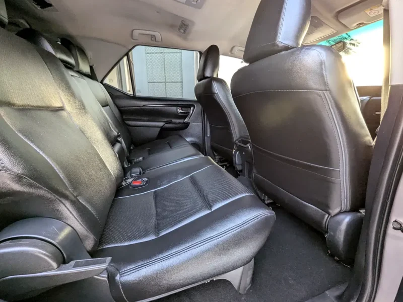 2017 Toyota Fortuner EXR Facelifted 2026 V4 2.7L Silver Black SUV GCC Specs Excellent Condition