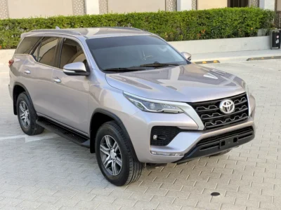 2017 Toyota Fortuner EXR Facelifted 2026 V4 2.7L Silver Black SUV GCC Specs Excellent Condition