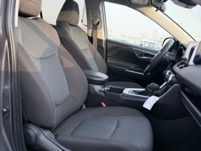 2025 TOYOTA RAV 4 XLE 2.5 Litres V4 Petrol Engine Grey Black SUV American Specs Full Option