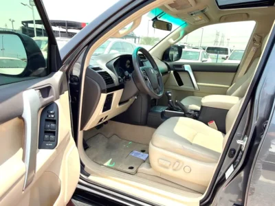 2022 Toyota Prado TXL 4.0 Litres V6 Petrol Engine Grey Beige SUV GCC Specs Excellent Condition