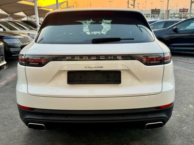 2018 Porsche Cayenne Standard 6 Cylinders Petrol Engine White Black SUV GCC Specs Automatic
