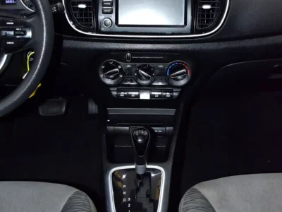 2024 Kia Pegas EX 4 Cylinders Petrol Engine White Grey Sedan GCC Specs Automatic