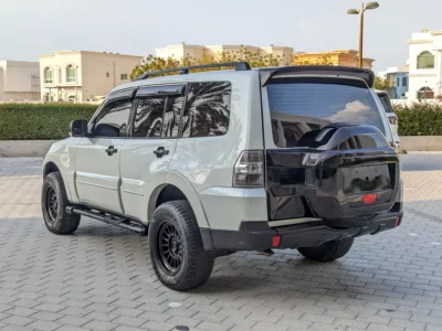 2020 Mitsubishi Pajero GLS Top Line 3.8L V6 White Red SUV GCC Specs EXCELLENT CONDITION