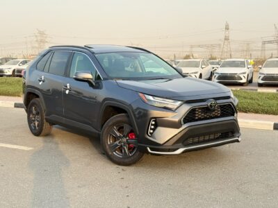 2025 TOYOTA RAV 4 XLE 2.5 Litres V4 Petrol Engine Grey Black SUV American Specs Full Option