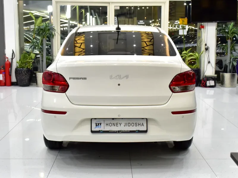 2024 Kia Pegas EX 4 Cylinders Petrol Engine White Grey Sedan GCC Specs Automatic