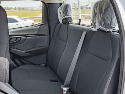 2025 ISUZU D-Max DC 1.9L RZ4E-TC Diesel Turbocharged Engine White Black Pickup Truck 4&times;4 MT