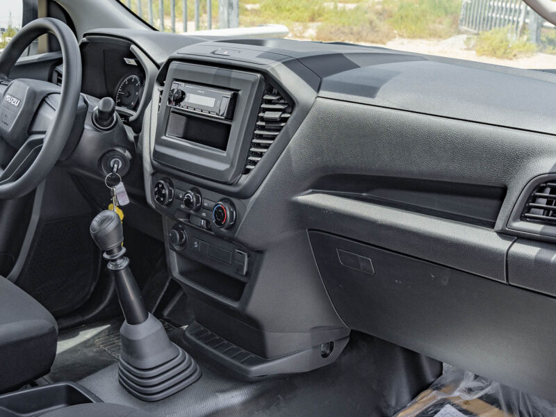 2025 ISUZU D-Max DC 1.9L RZ4E-TC Diesel Turbocharged Engine White Black Pickup Truck 4×4 MT