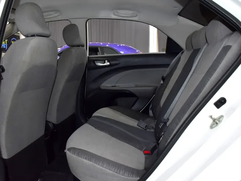 2024 Kia Pegas EX 4 Cylinders Petrol Engine White Grey Sedan GCC Specs Automatic