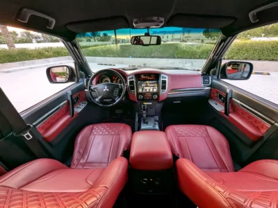 2020 Mitsubishi Pajero Signature Edition 3.8L V6 Engine Black Red SUV GCC Specs Automatic