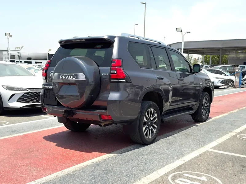 2022 Toyota Prado TXL 4.0 Litres V6 Petrol Engine Grey Beige SUV GCC Specs Excellent Condition