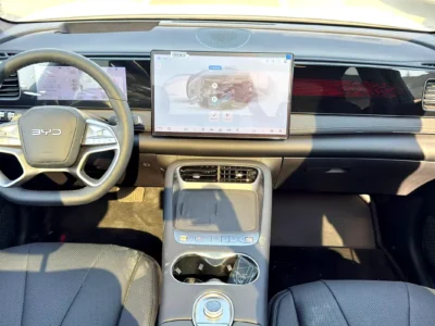 2025 BYD Sealion 6 Premium 1.5 Litres 4 Cylinders Plug-in Hybrid Engine White Black SUV
