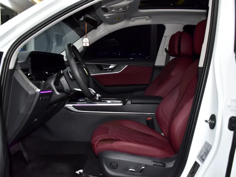 2025 Hongqi HS5 Luxury Pro 4 Cylinders Petrol Engine White Red SUV GCC Specs Automatic