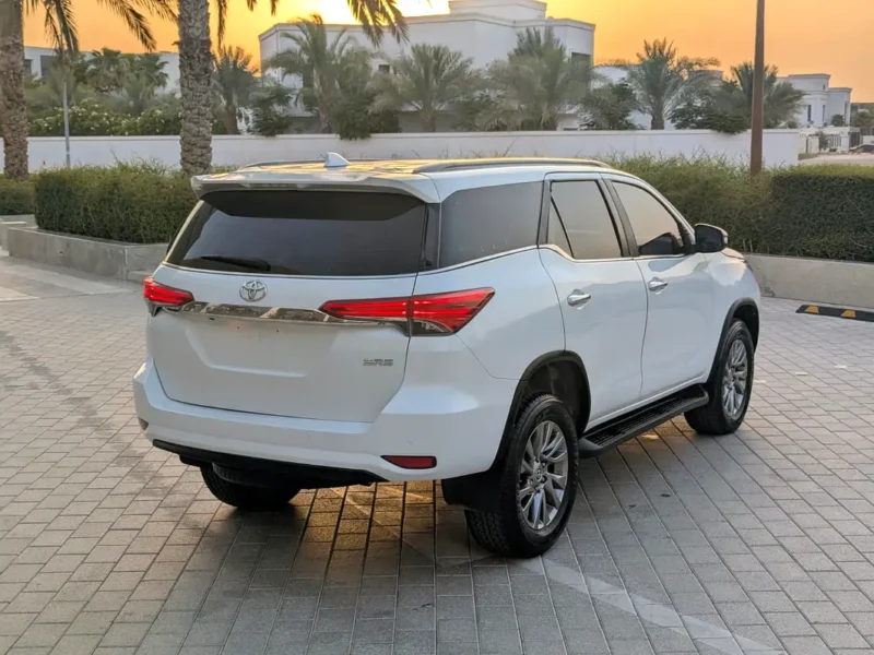 2023 Toyota Fortuner VXR 2.8 Litres V4 Diesel Engine White Tan SUV GCC Specs Full Option