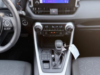2025 TOYOTA RAV 4 XLE 2.5 Litres V4 Petrol Engine Grey Black SUV American Specs Full Option