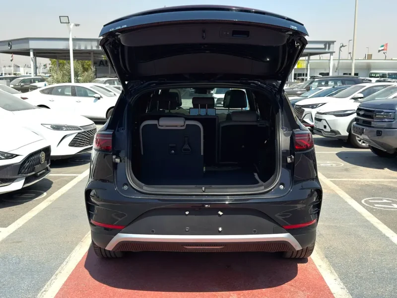 2025 BYD Tang Flagship Plug-in Hybrid 4 Cylinders Engine Black White SUV Chinese Specs