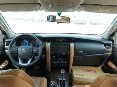 2026 TOYOTA FORTUNER EXR 2.7L 4 Cylinders PETROL Engine White Tan SUV GCC Specs