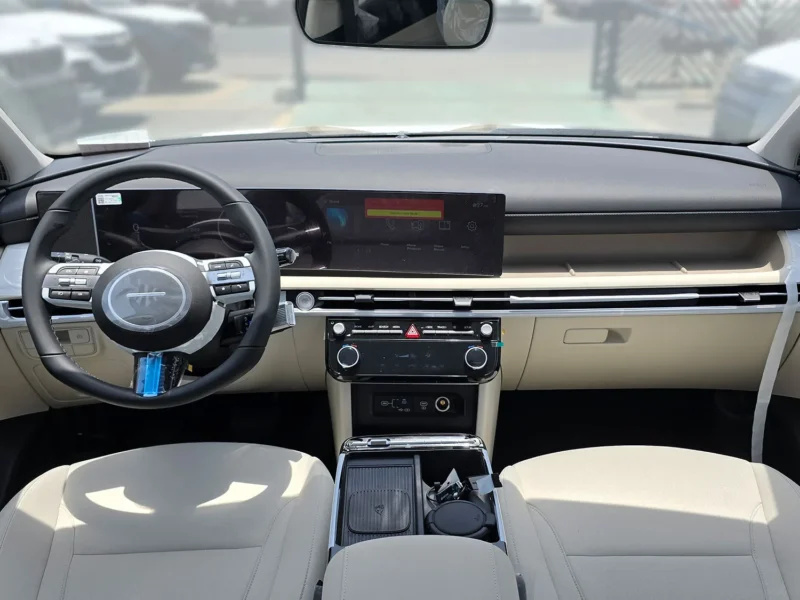 2025 Hyundai Tucson 1.6 L G1.6 T‑GDi turbocharged inline‑4 Green Beige SUV GCC Specs