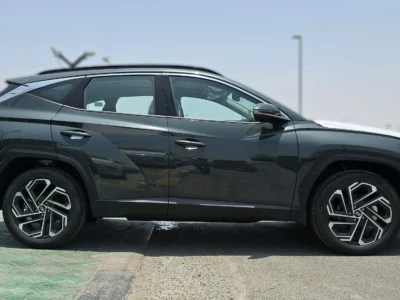 2025 Hyundai Tucson 1.6 L G1.6 T‑GDi turbocharged inline‑4 Green Beige SUV GCC Specs