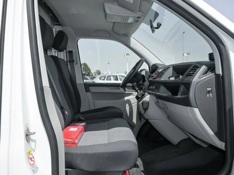 2019 Volkswagen Transporter STD High-Roof Ambulance 2.0L 4 Cylinders Engine White Black Van