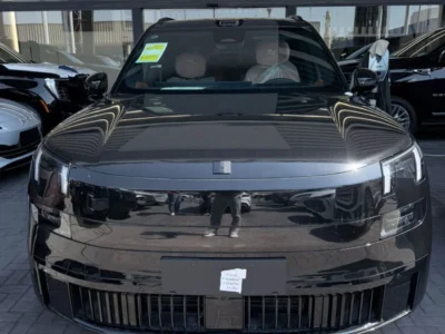 2025 Lynk and Co 900 ULTRA FLAGSHIP 1.5 Litres PLUG-IN HYBRID 4 Cylinders Black Orange SUV