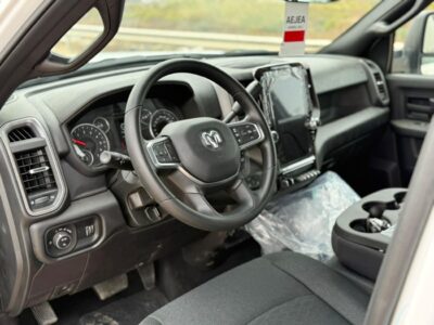 2025 RAM 2500 TRADESMAN 6.4 Litres 8 Cylinders Petrol Engine White Black Pickup Truck