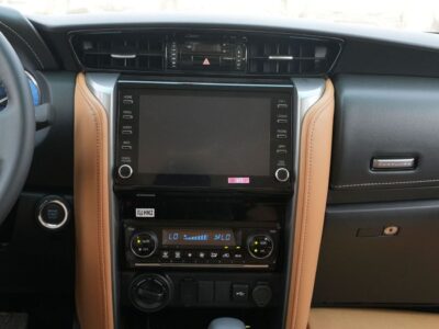 2026 TOYOTA FORTUNER EXR 2.7L 4 Cylinders PETROL Engine White Tan SUV GCC Specs
