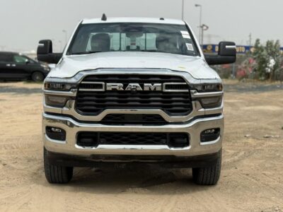 2025 RAM 2500 TRADESMAN 6.4 Litres 8 Cylinders Petrol Engine White Black Pickup Truck