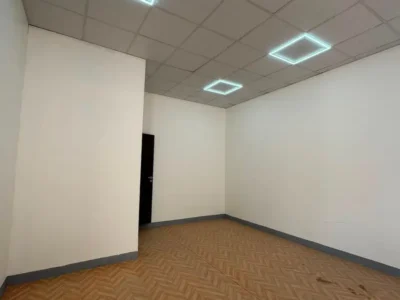 Al Quoz 1 460 SQFT GROUND FLOOR WAREHOUSE WITH ATTACH WASHROOM AVAILABLE FOR RENT (BK)