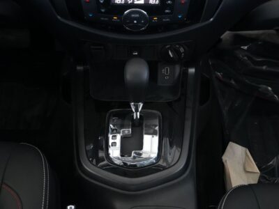 2025 NISSAN NAVARA DC PRO4X 4X4 2.5L 4 Cylinders Diesel Engine Silver Black Pickup Truck