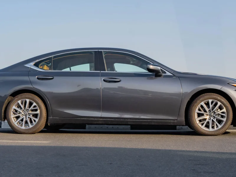 2025 Lexus ES300h 2.5-liter inline-4 Hybrid​ Engine Grey Tan Sedan GCC Specs Automatic