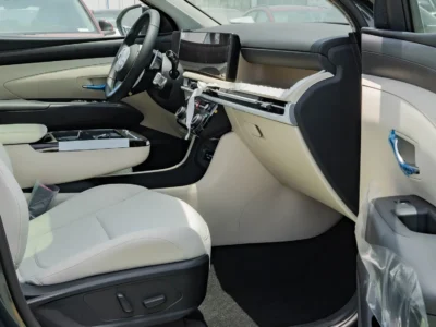 2025 Hyundai Tucson 1.6 L G1.6 T‑GDi turbocharged inline‑4 Green Beige SUV GCC Specs