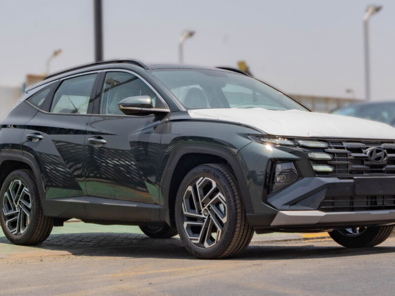 2025 Hyundai Tucson 1.6 L G1.6 T‑GDi turbocharged inline‑4 Green Beige SUV GCC Specs