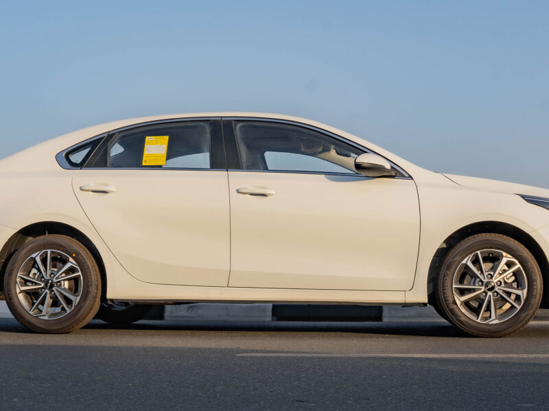 2025 Kia K3 1.5L Inline-4 Naturally Aspirated Petrol Engine White Black Sedan GCC Specs