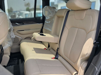 2025 Jeep Grand Cherokee 3.6 Litres Pentastar V6 Naturally Aspirated Black Beige SUV GCC Specs
