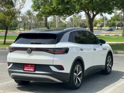 2021 Volkswagen ID.4 Crozz Pro Electric Vehicle White Grey SUV GCC Specs Automatic