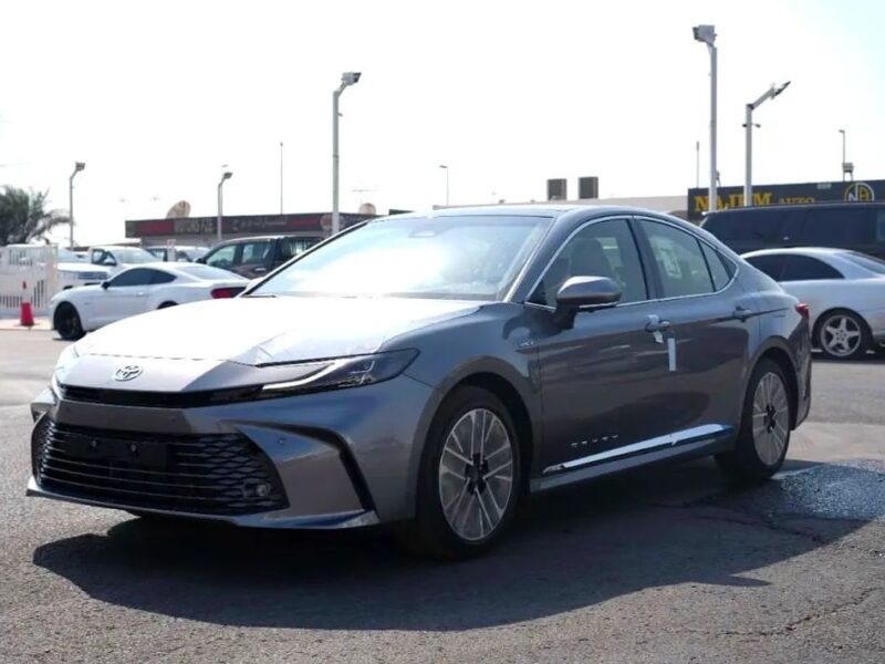 2026 Toyota Camry Lumiere 2.5 Litres 4 Cylinders HYBRID Engine Grey Tan Sedan GCC Specs