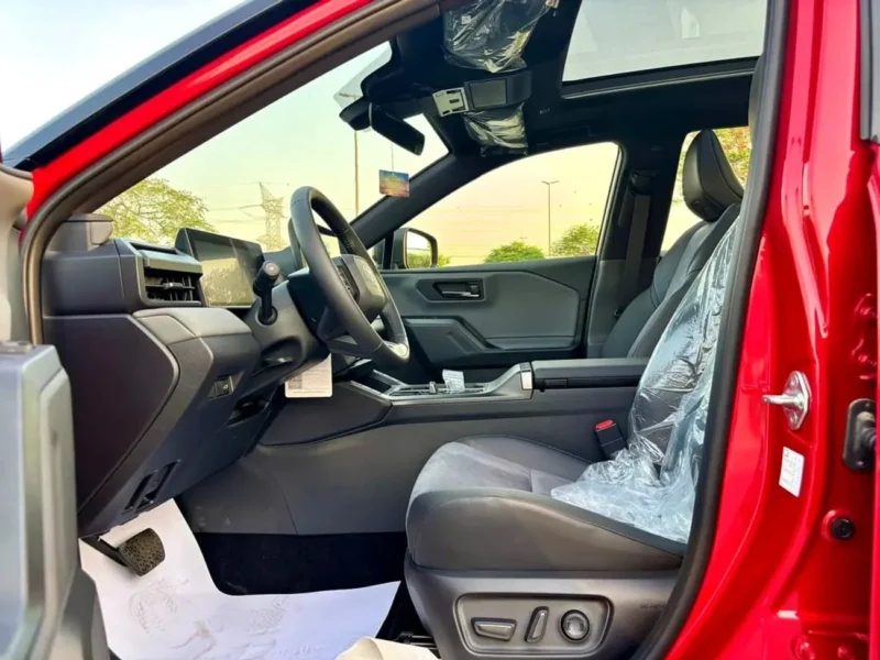 2026 Toyota RAV 4 VXR 2.5-liter 4-cylinder Hybrid Engine Red Black SUV GCC Specs Automatic