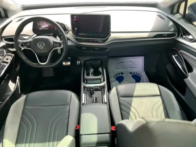 2021 Volkswagen ID.4 Crozz Pro Electric Vehicle White Grey SUV GCC Specs Automatic