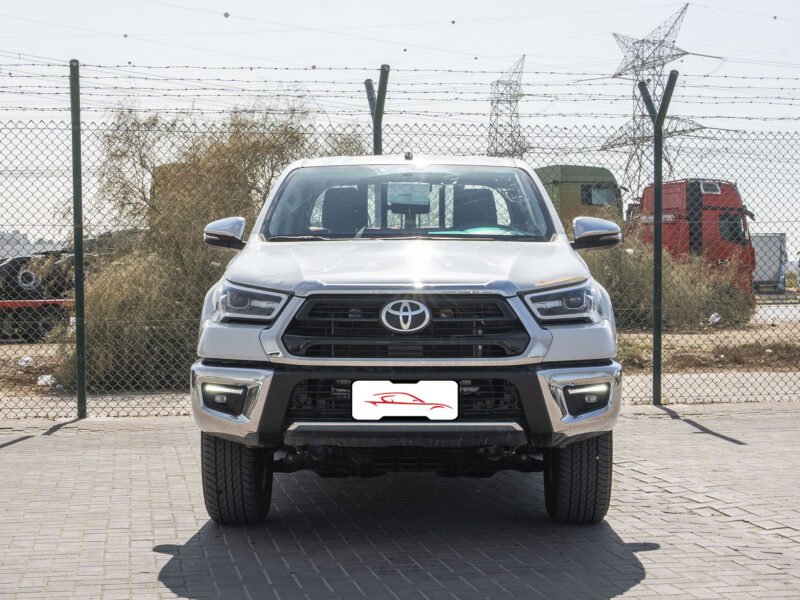 2026 Toyota Hilux DC 2.7 L 4 Cylinders Petrol Engine White Red Pickup Truck GCC Specs Automatic