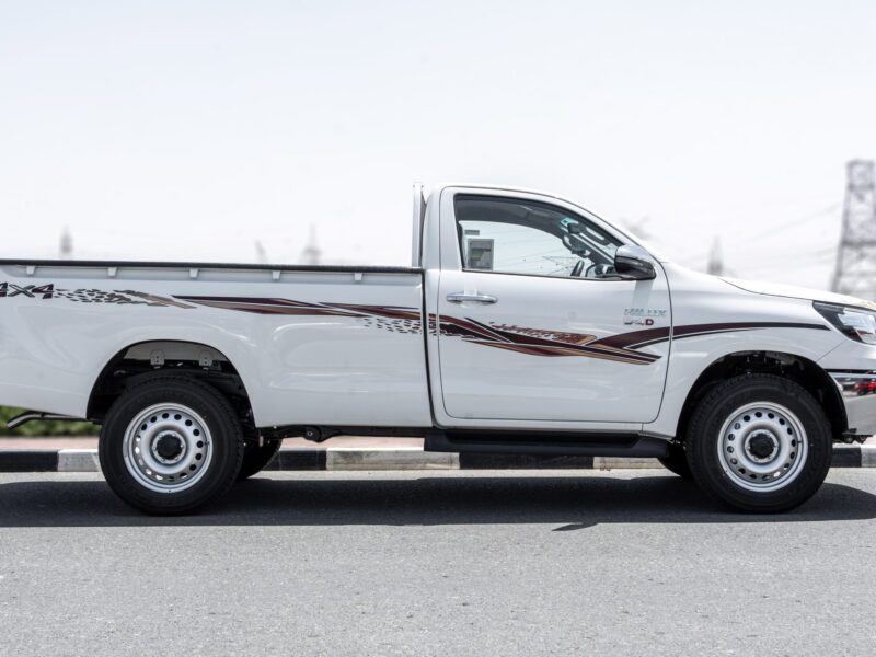 2026 Toyota Hilux GL2 SC 2.8L 4 Cylinders Diesel Engine White Red Pickup Truck GCC Specs Automatic