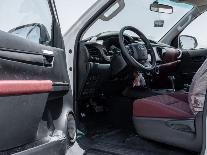2026 Toyota Hilux GL2 SC 2.8L 4 Cylinders Diesel Engine White Red Pickup Truck GCC Specs Automatic