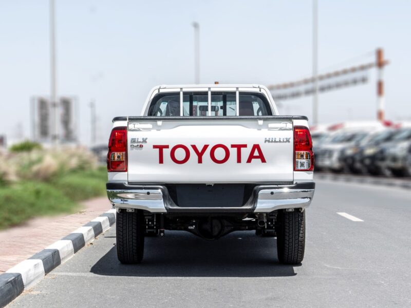 2026 Toyota Hilux GL2 SC 2.8L 4 Cylinders Diesel Engine White Red Pickup Truck GCC Specs Automatic