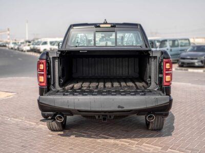 2025 Ram 1500 Tungsten 3.0 L I‑6 Hurricane Twin‑Turbo Petrol Engine Black Beige Pickup Truck GCC