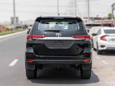 2026 Toyota Fortuner 2.7 L Inline‑4 Petrol Engine Black SUV GCC Specs Automatic 4WD