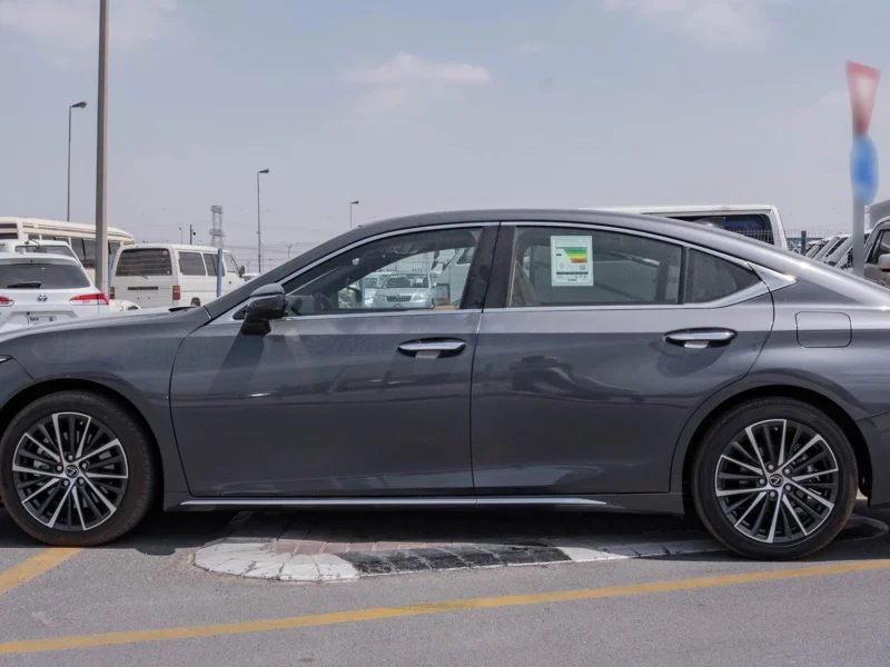 2025 Lexus ES350 3.5-liter V6 Petrol Engine​ Grey Tan Sedan GCC Specs Automatic FWD