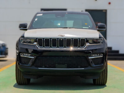 2025 Jeep Grand Cherokee 3.6 Litres Pentastar V6 Naturally Aspirated Black Beige SUV GCC Specs