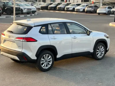 2026 Toyota Corolla Cross GLI ELITE 2.0L 4 Cylinders Hybrid Engine White Black SUV Chinese Specs