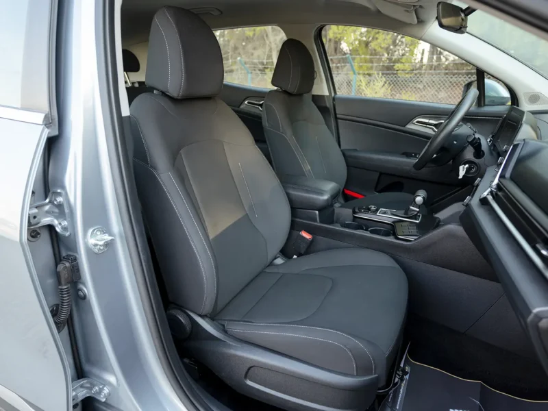2025 Kia Sportage LX 2.0 Litres 4 Cylinders Petrol Engine Silver Black SUV GCC Specs